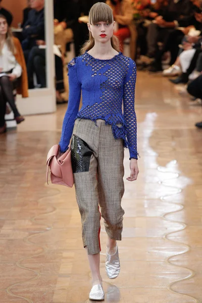 Look 8